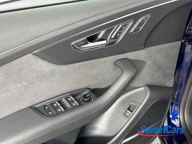 Used 2024 Audi RS Q8 AWD/4WD image 40