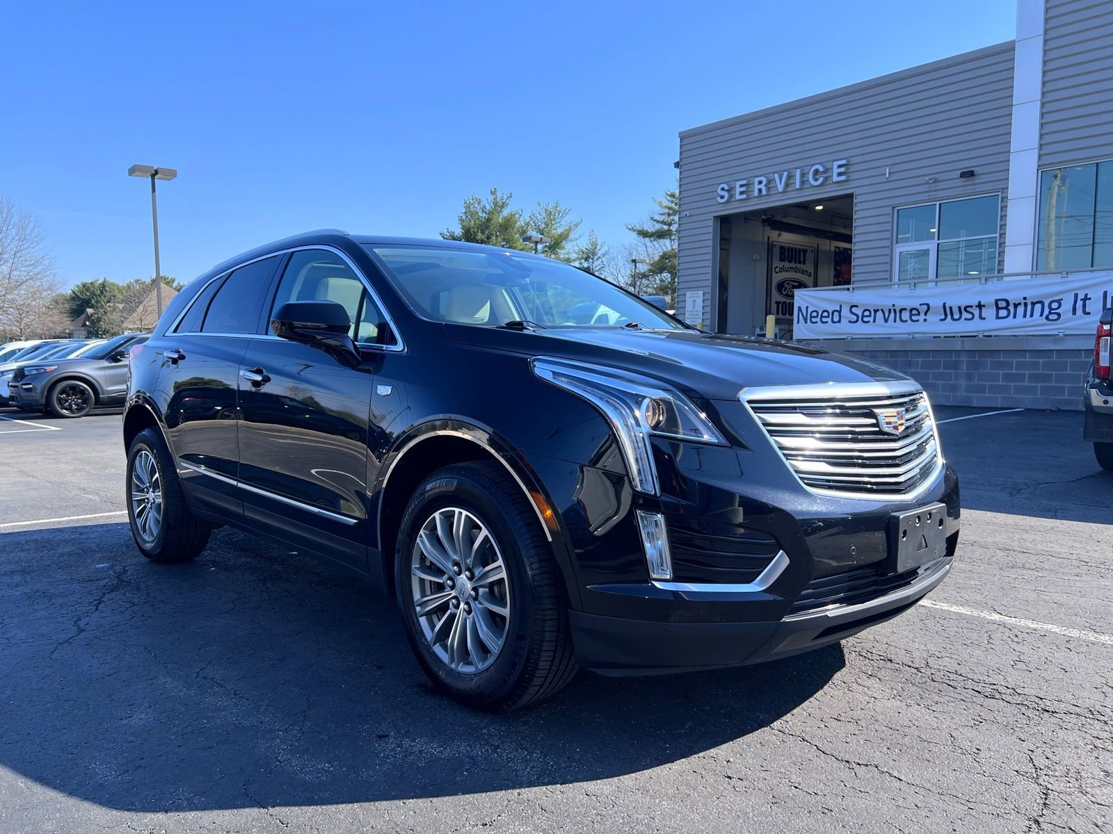 Used 2018 Cadillac XT5 Luxury w/ Driver Awareness Package image 10