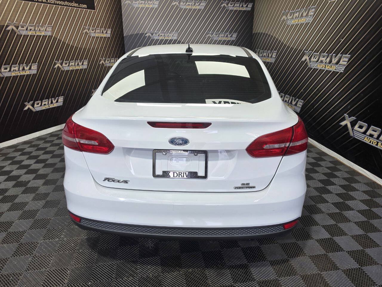 Used 2016 Ford Focus SE FWD image 4