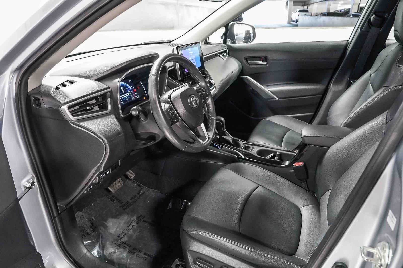 Certified 2023 Toyota Corolla Cross XLE w/ Convenience Package AWD/4WD image 19