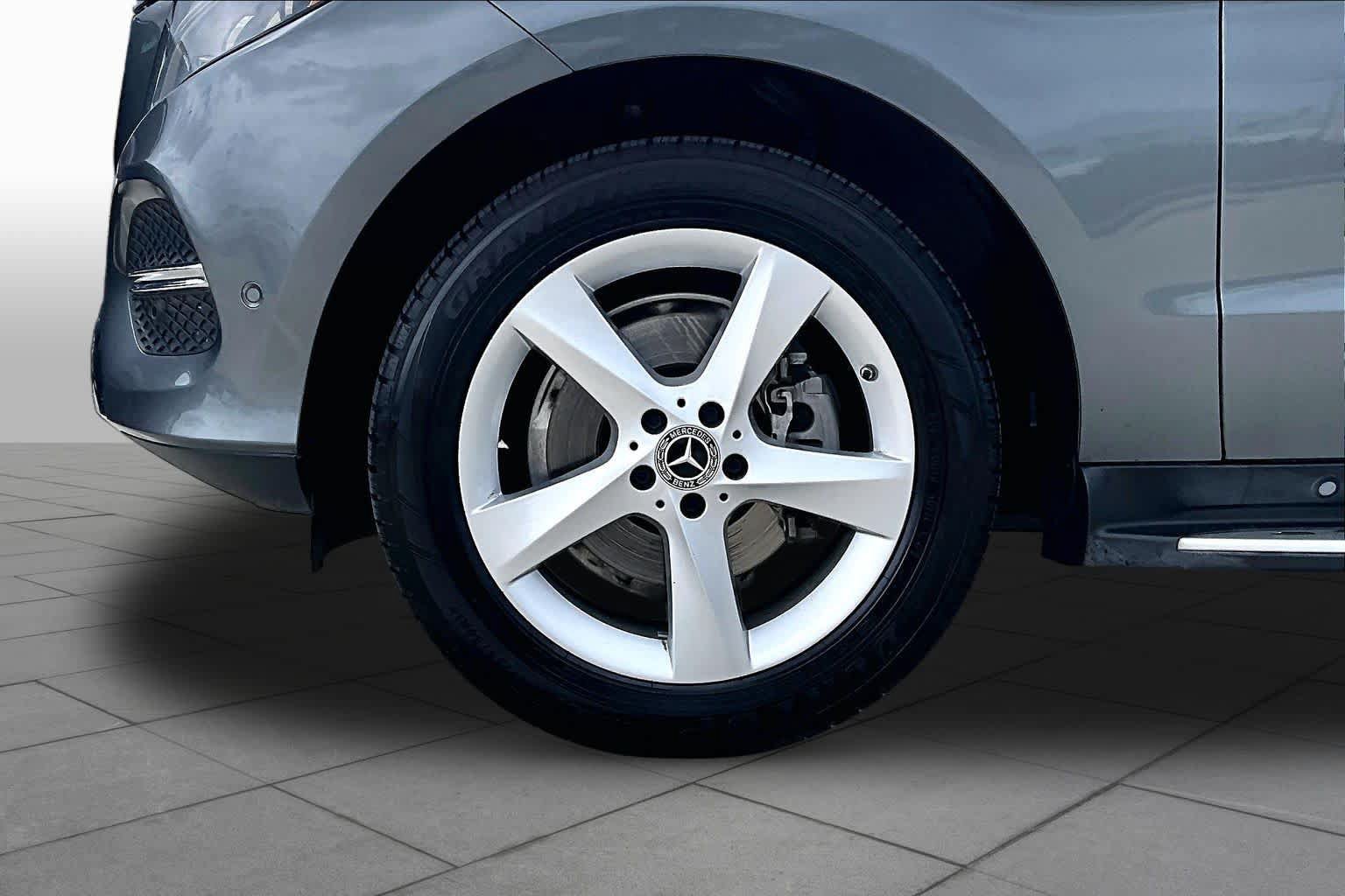 Used 2018 Mercedes-Benz GLE 350 4MATIC image 11