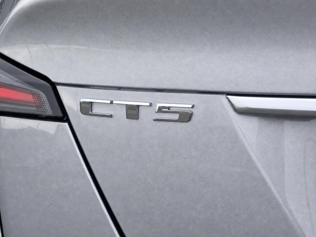 New 2026 Cadillac CT5 Sport w/ Technology Package AWD/4WD image 32