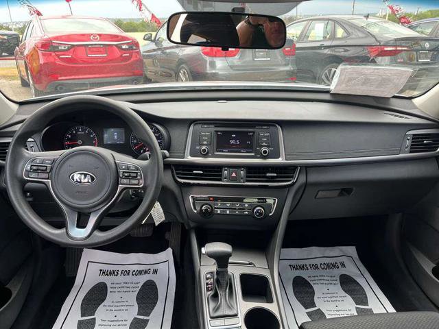 Used 2017 Kia Optima LX image 12