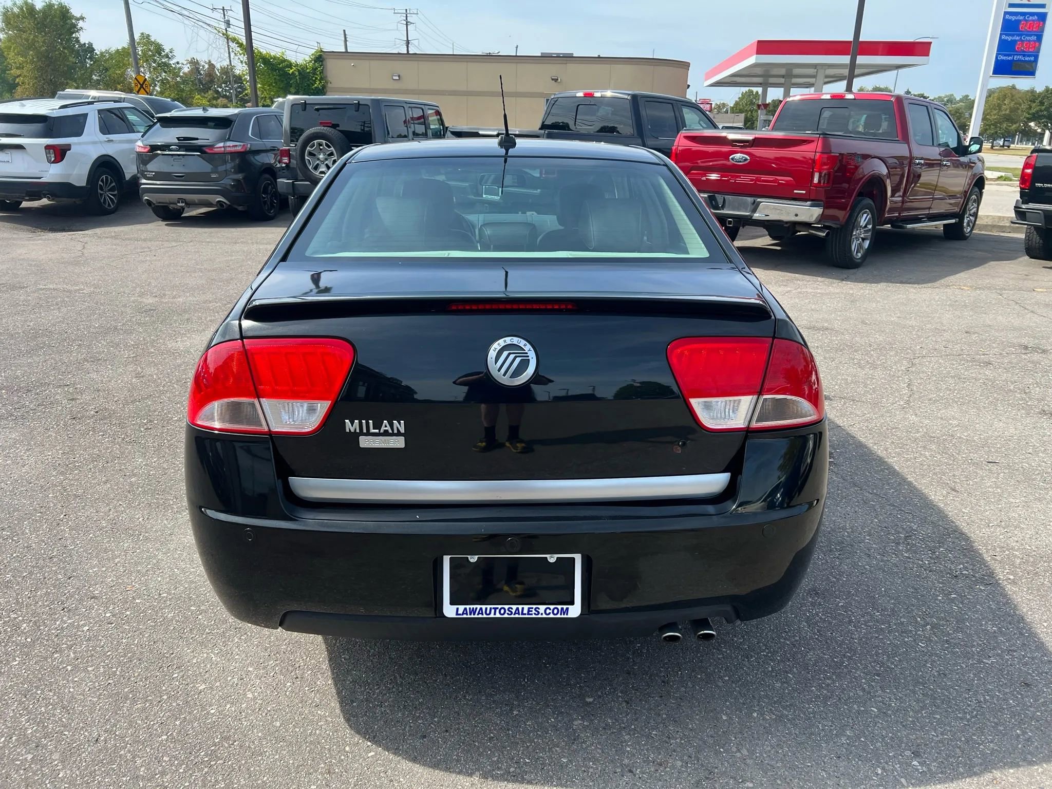 Used 2011 Mercury Milan Premier image 4