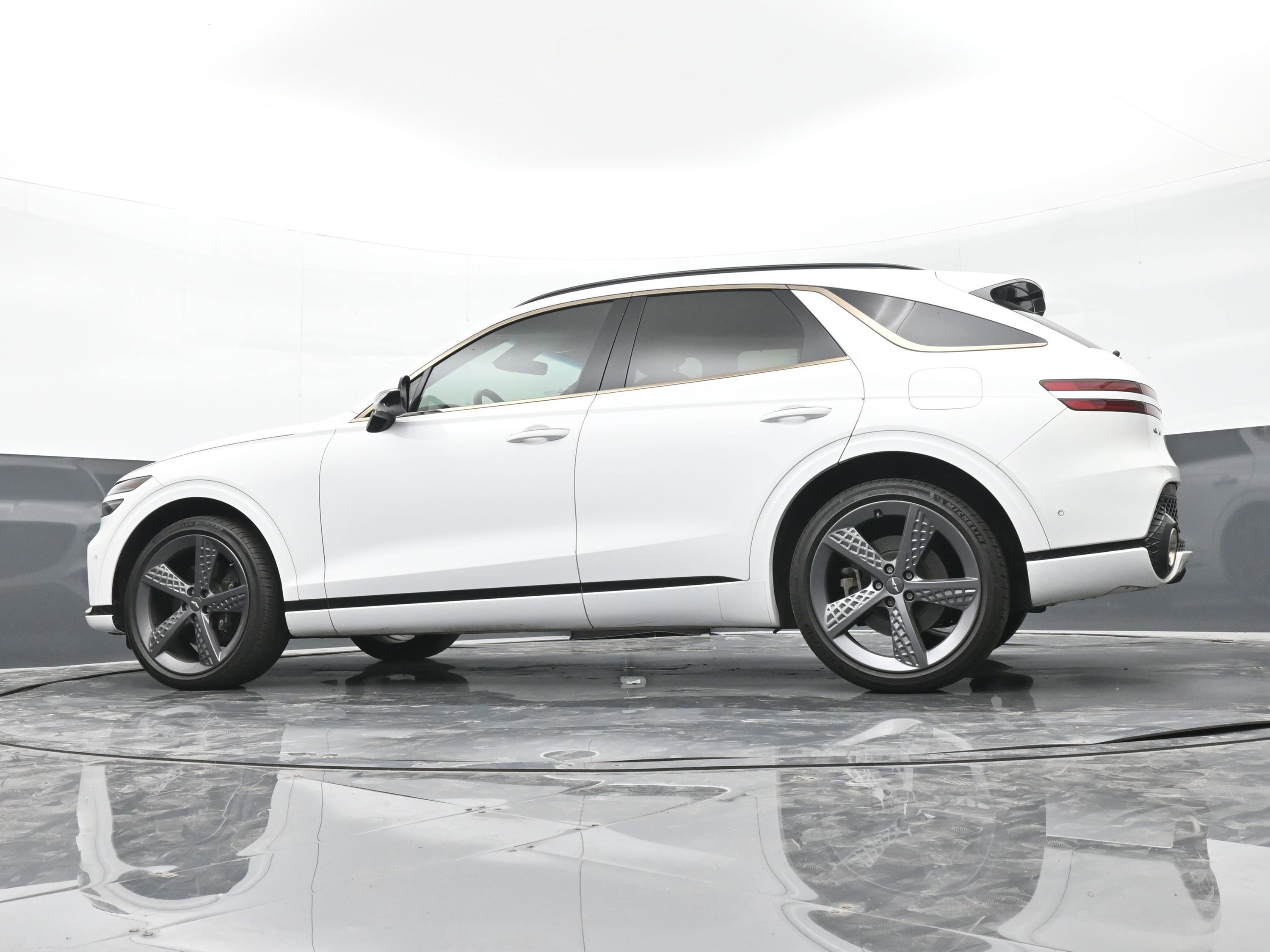 Used 2022 Genesis GV70 3.5T Sport w/ Sport Prestige Package image 42