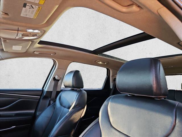 Used 2020 Hyundai Santa Fe Limited AWD/4WD image 16