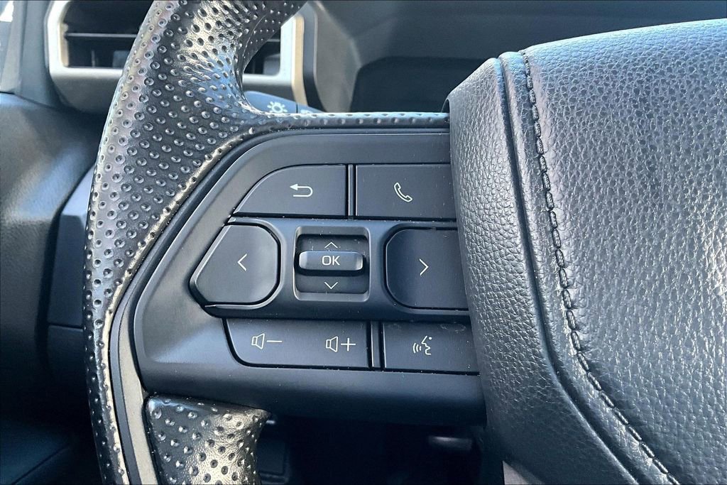 Certified 2025 Toyota Tacoma SR image 9