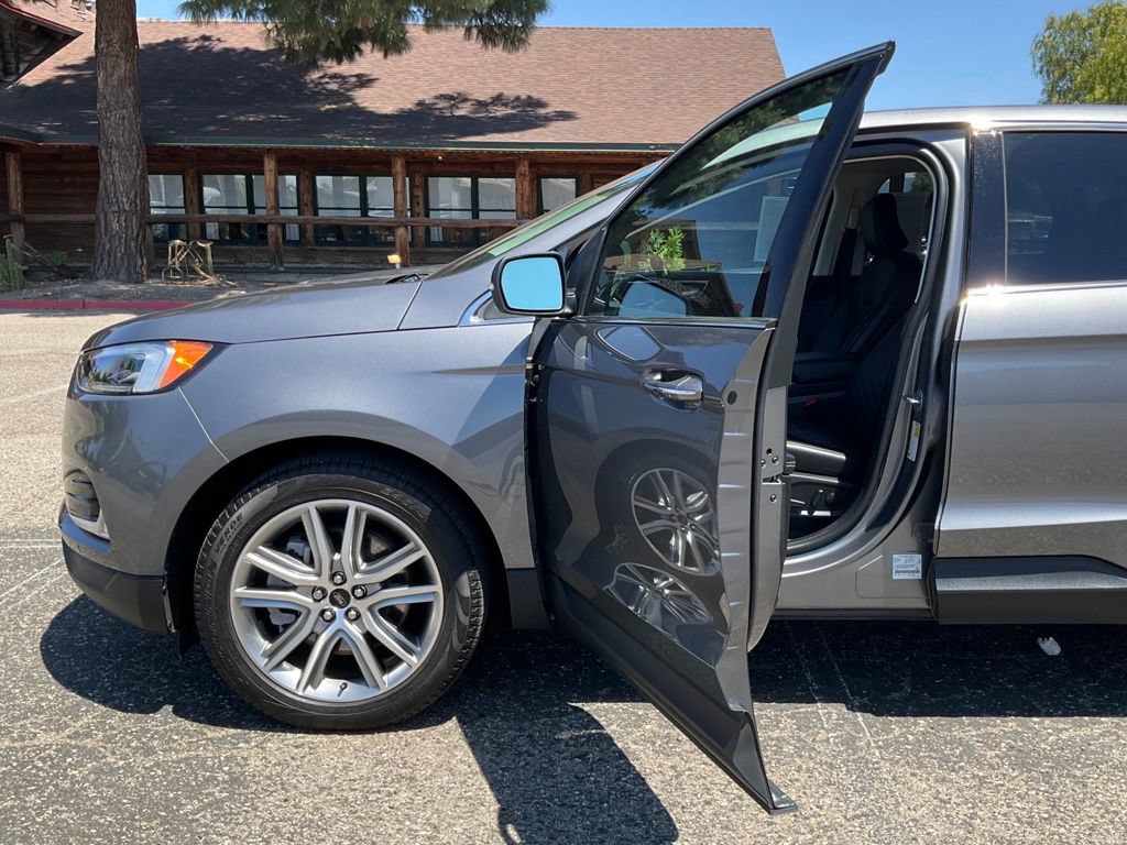 Used 2024 Ford Edge Titanium w/ Equipment Group 301A AWD/4WD image 42