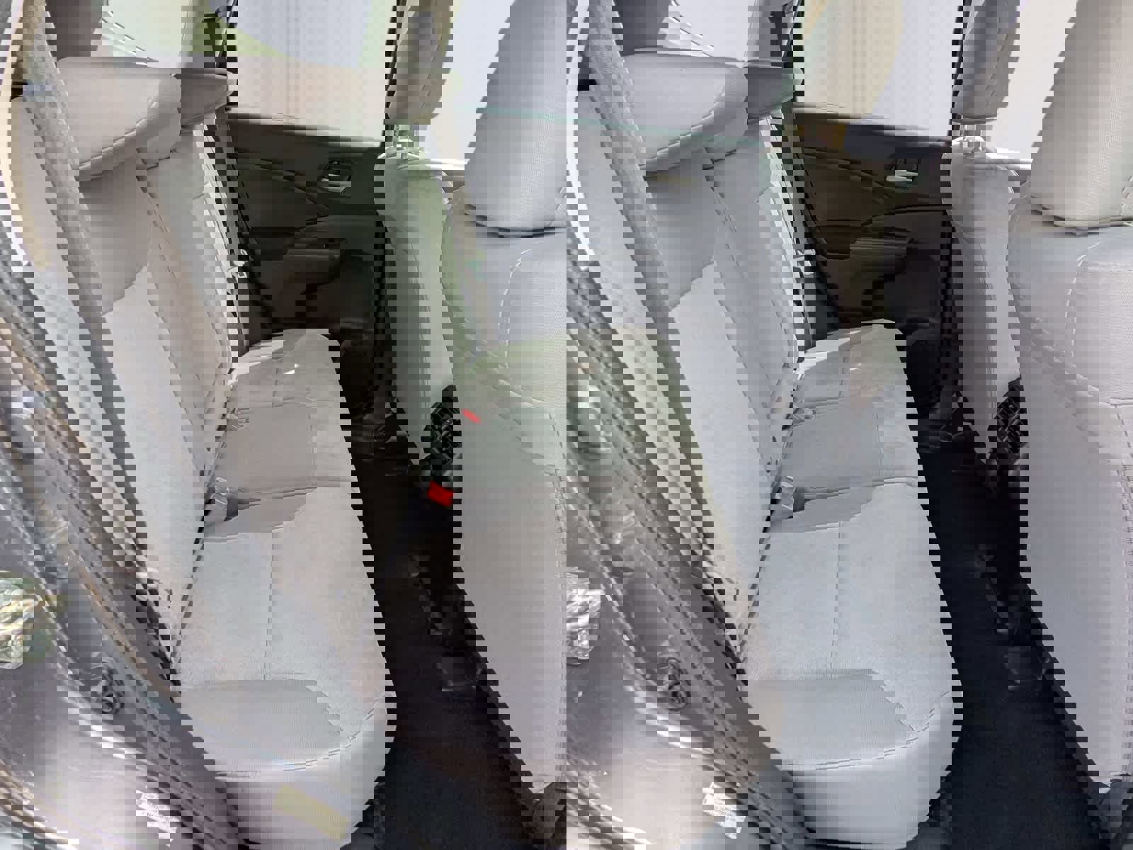 Used 2015 Honda CR-V LX image 10