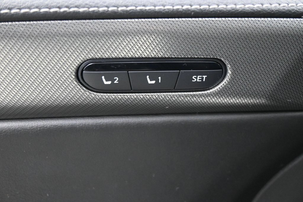 Used 2023 INFINITI QX60 Luxe FWD image 5