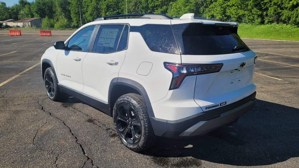 New 2026 Chevrolet Equinox LT w/ Convenience Package II FWD image 9