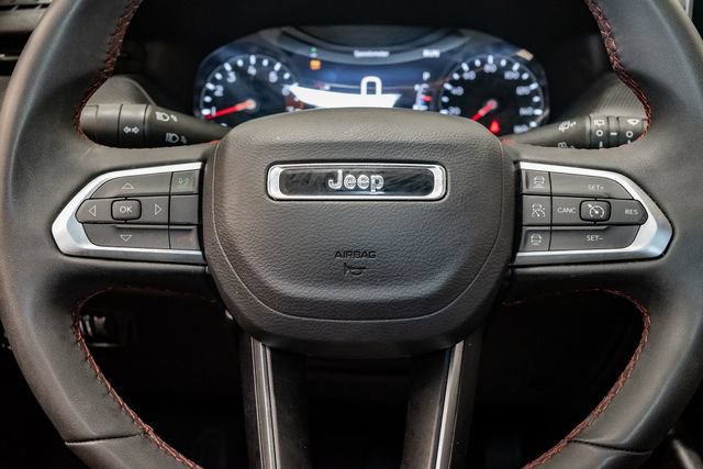 Certified 2025 Jeep Compass Trailhawk AWD/4WD image 12