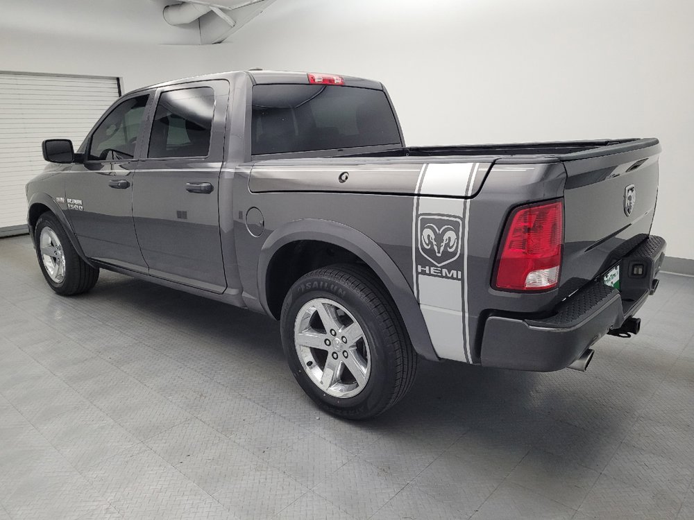 Used 2017 RAM 1500 Express RWD image 3