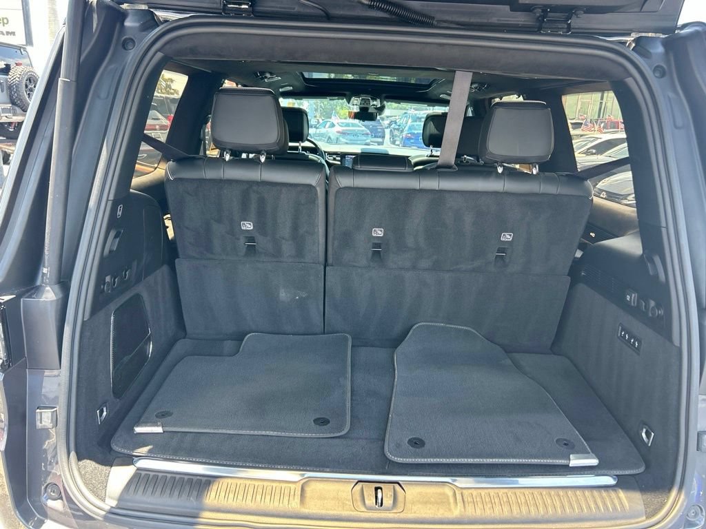 Used 2024 Jeep Grand Wagoneer Series II w/ Quick Order Packagew 28T AWD/4WD image 33