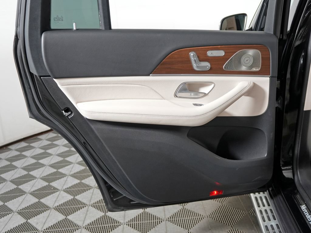 Certified 2023 Mercedes-Benz GLS 450 4MATIC image 32