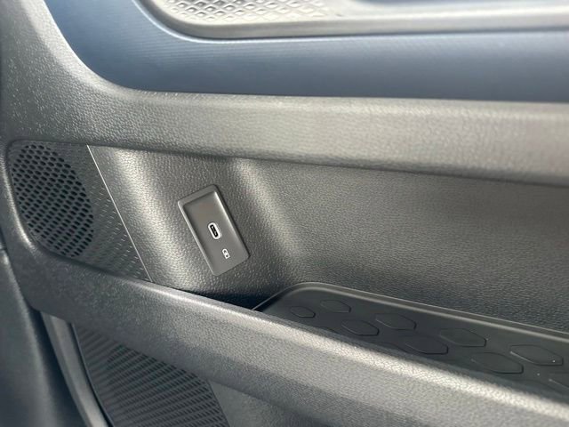 New 2025 Volkswagen ID. Buzz Pro S image 44