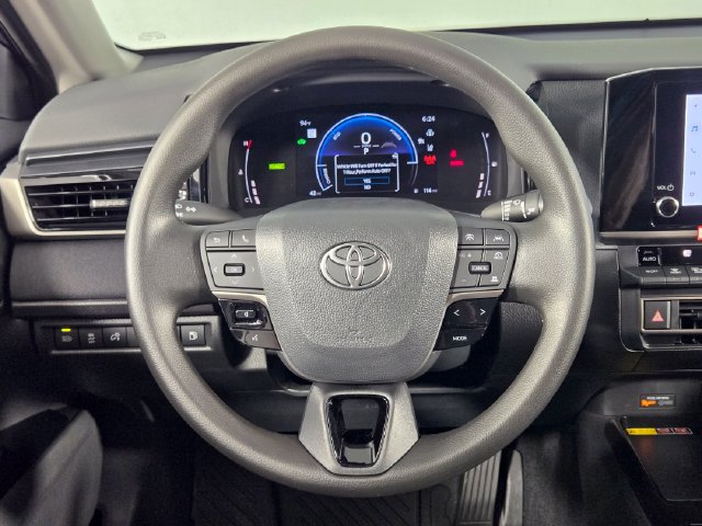 Used 2026 Toyota Camry LE w/ Convenience Package FWD image 21