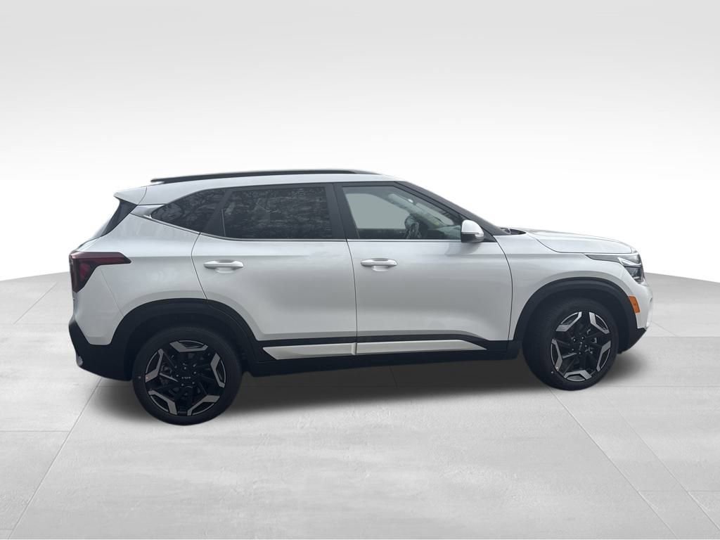 New 2026 Kia Seltos SX w/ SX Sunroof Package image 7