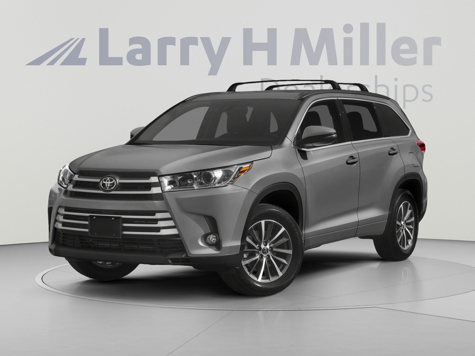 Used 2019 Toyota Highlander XLE AWD/4WD image 1