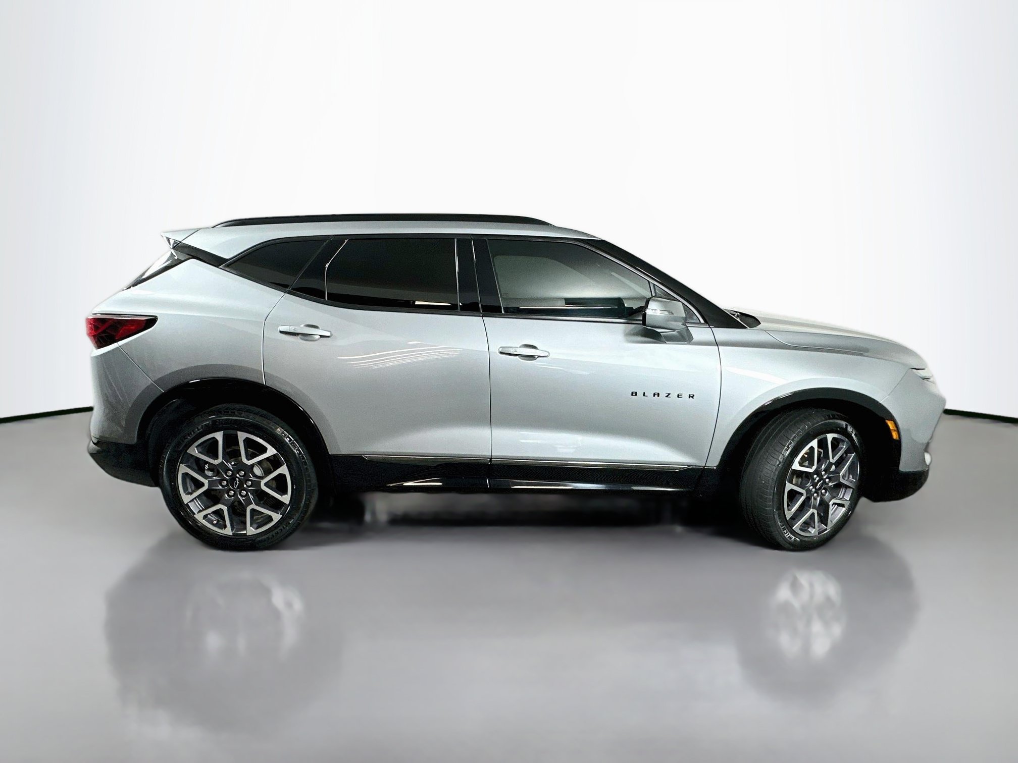 Used 2023 Chevrolet Blazer RS w/ Enhanced Convenience Package AWD/4WD image 8