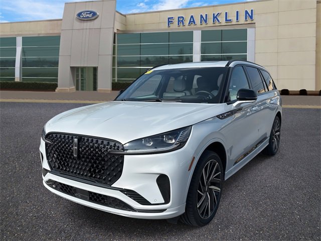 New 2025 Lincoln Aviator Black Label w/ Jet Appearance Package image 3