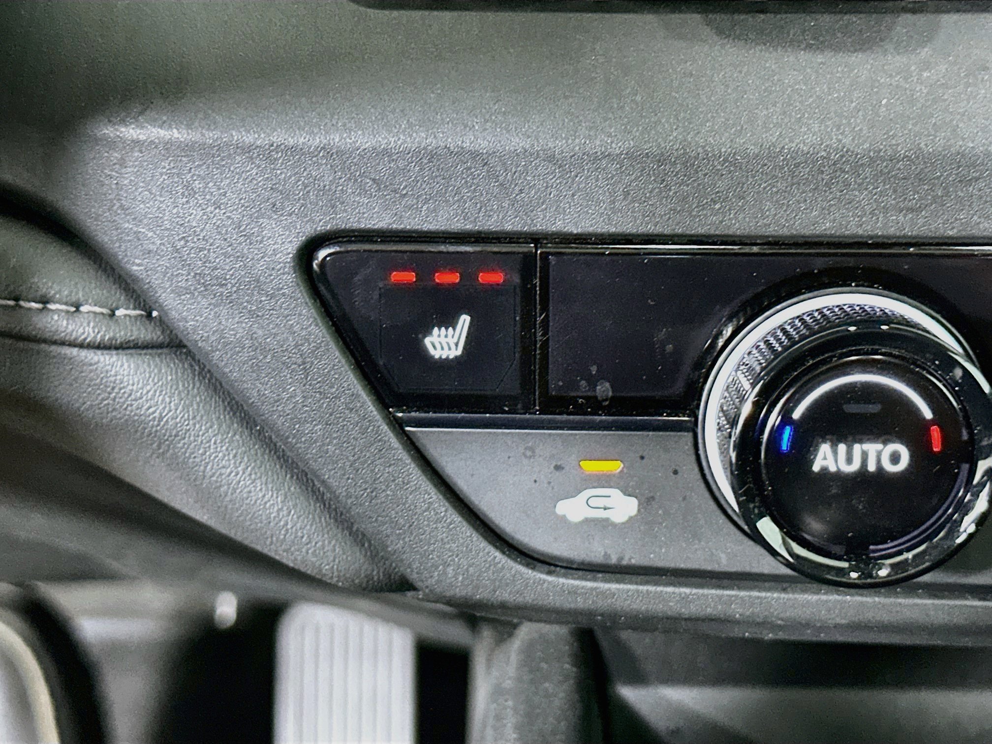 Used 2025 Honda Accord SE image 26