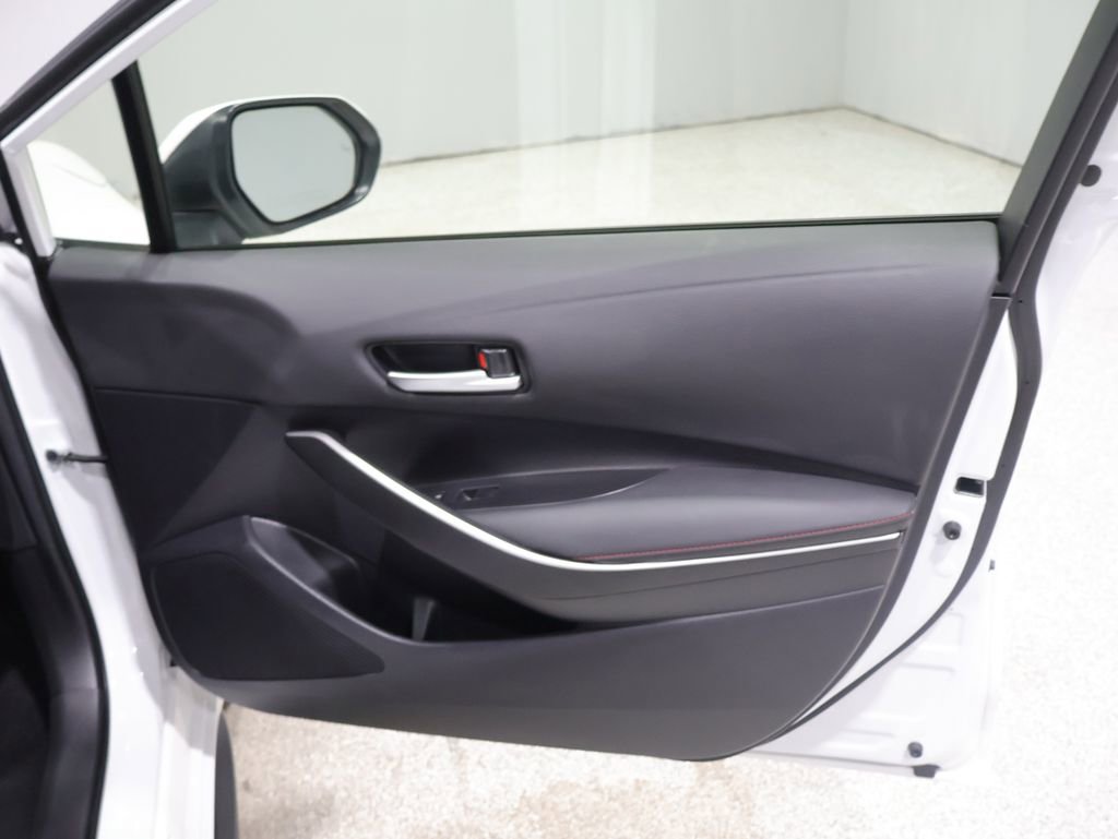 Used 2024 Toyota Corolla SE w/ Convenience Package image 29