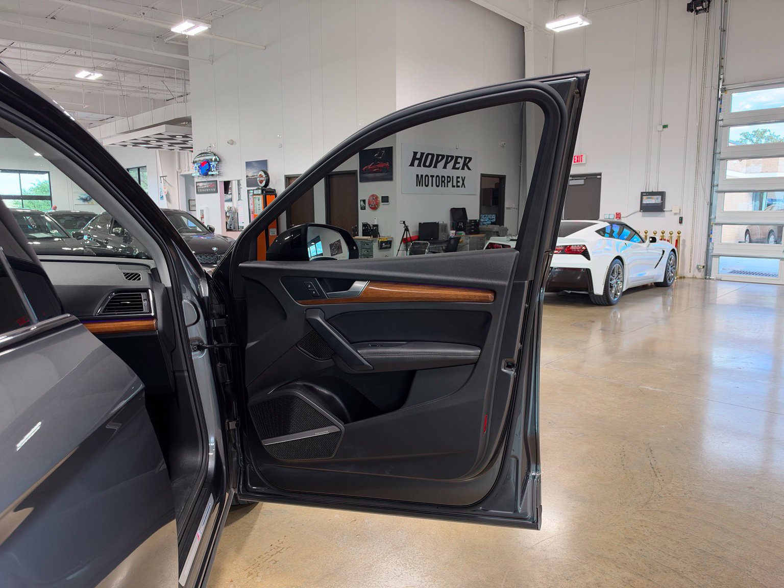 Used 2022 Audi Q5 e Prestige AWD/4WD image 43