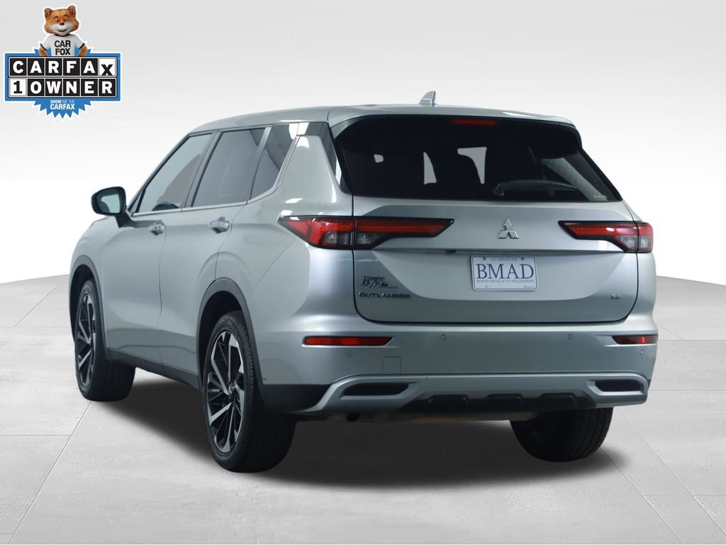 Used 2024 Mitsubishi Outlander SE AWD/4WD image 10