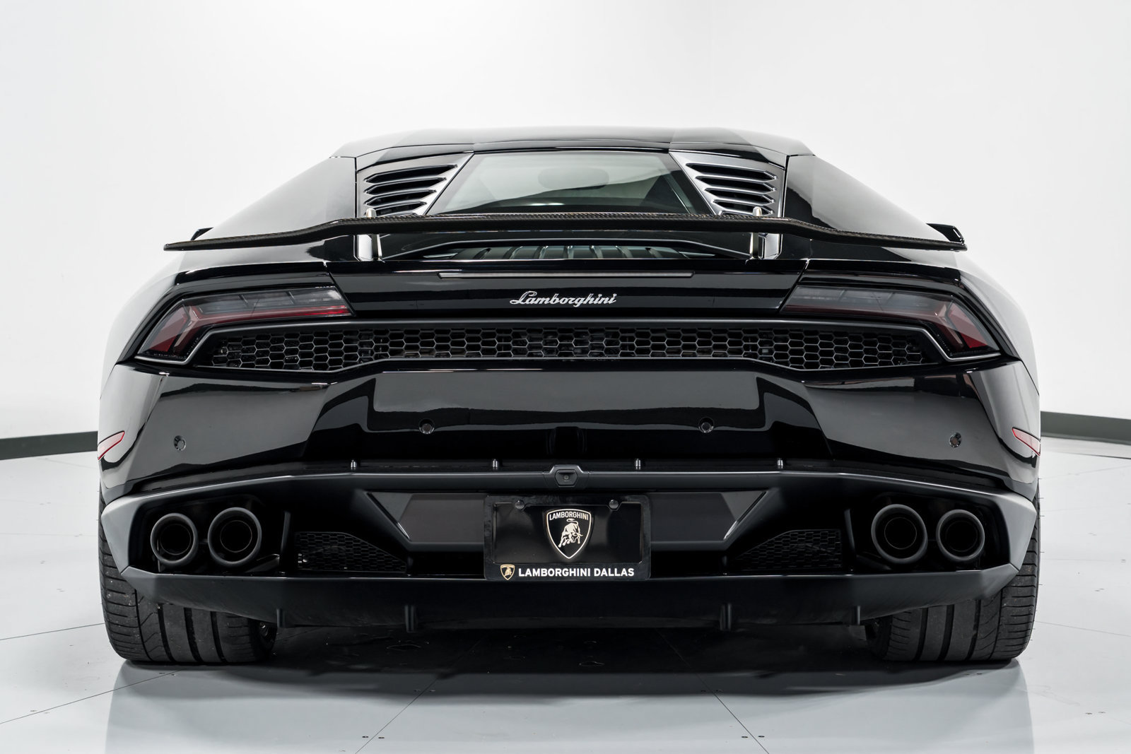 Used 2016 Lamborghini Huracan LP 610-4 AWD/4WD image 4