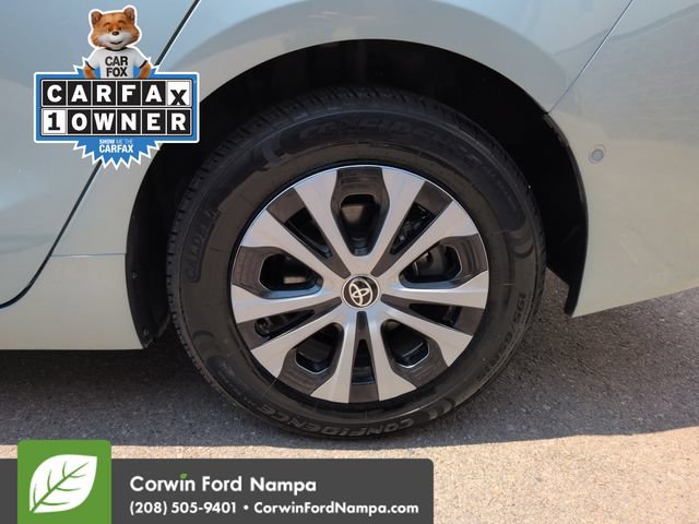 Used 2022 Toyota Prius XLE w/ Advanced Technology Package AWD/4WD image 32