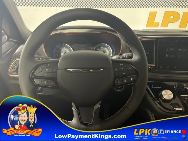 New 2027 Chrysler Pacifica Pinnacle w/ Theater Group AWD/4WD image 16