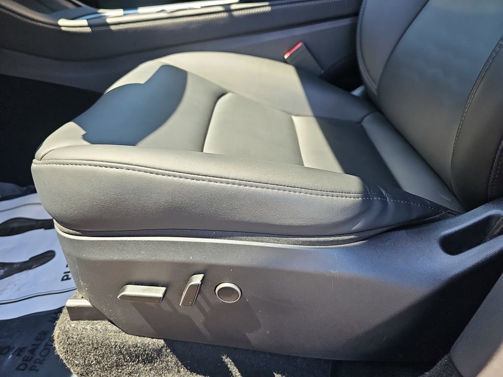 Used 2023 Tesla Model Y Long Range image 33