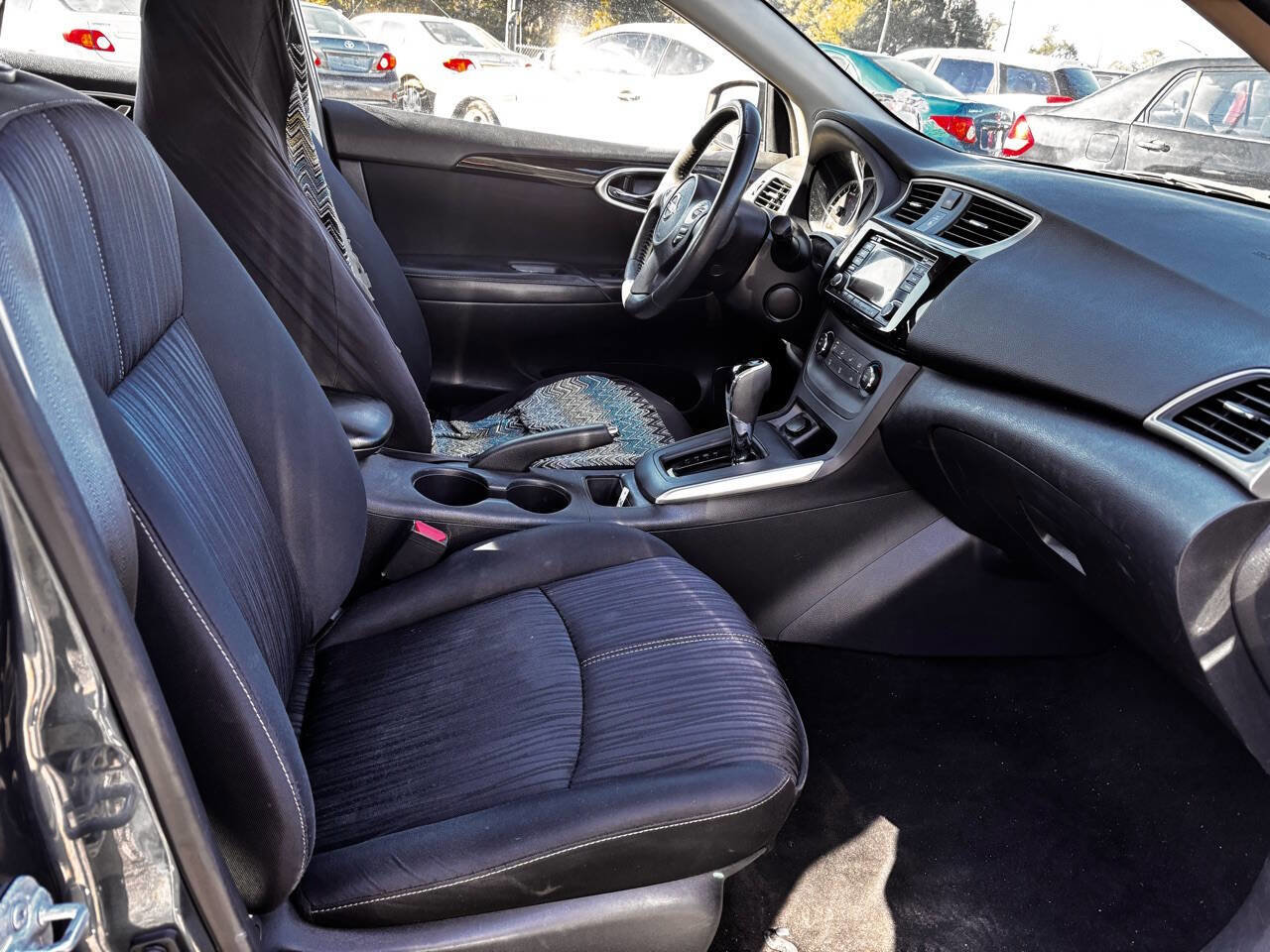 Used 2016 Nissan Sentra SV image 12