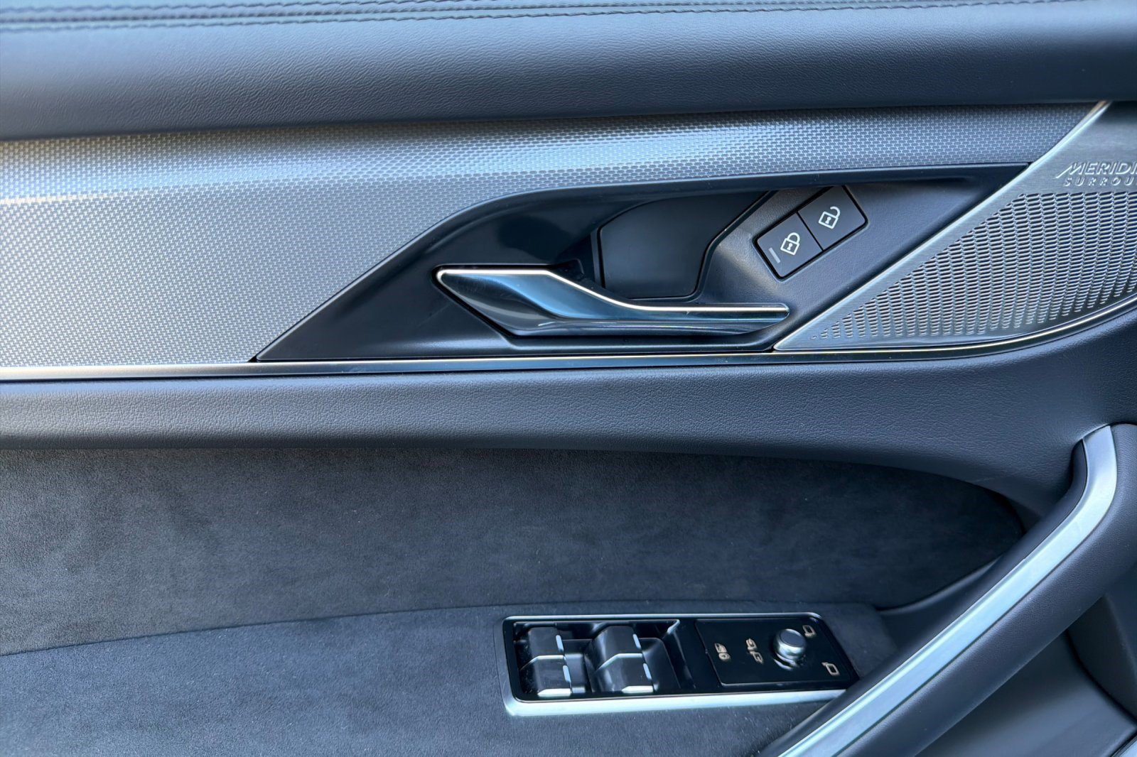 New 2026 Jaguar F-PACE SVR 575 Edition AWD/4WD image 14