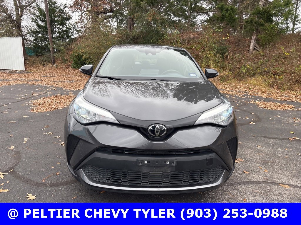 Used 2022 Toyota C-HR XLE image 2