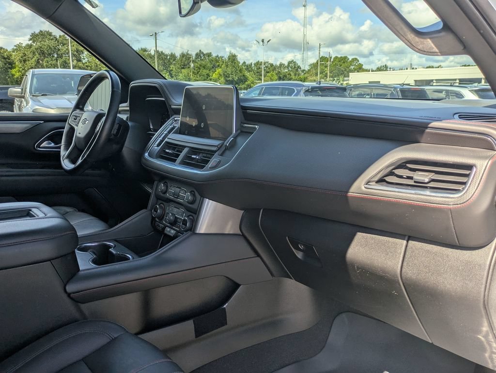 Used 2022 Chevrolet Tahoe RST w/ Luxury Package AWD/4WD image 33