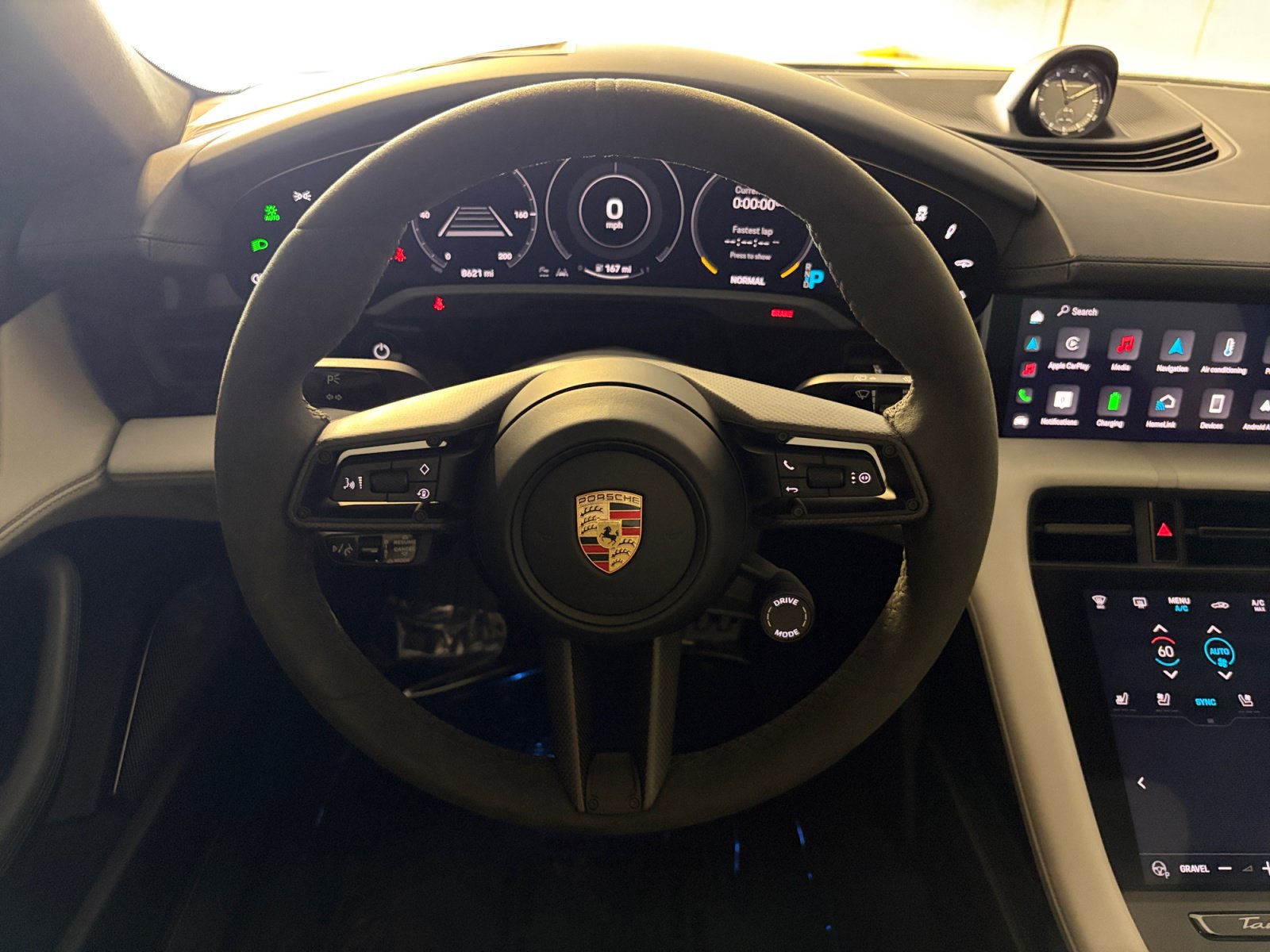Certified 2023 Porsche Taycan Turbo S AWD/4WD image 36