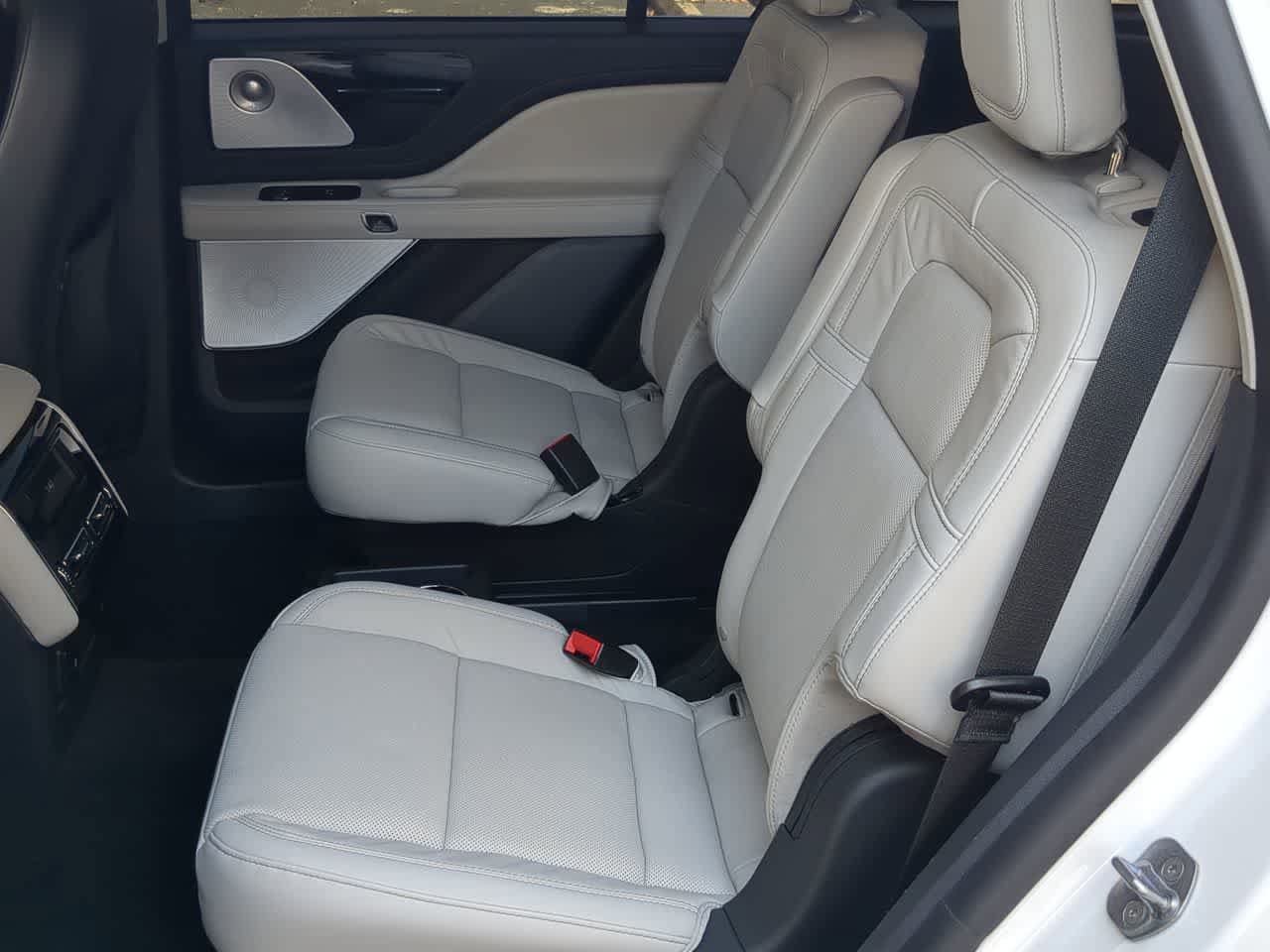 Used 2025 Lincoln Aviator Reserve w/ Luxury Package image 20