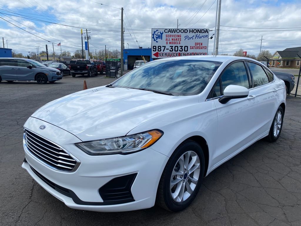 Used 2020 Ford Fusion SE FWD image 6