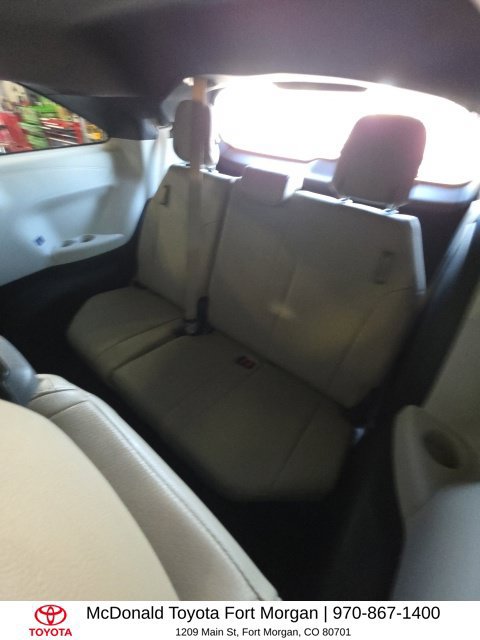 Used 2021 Toyota Sienna XLE FWD image 16