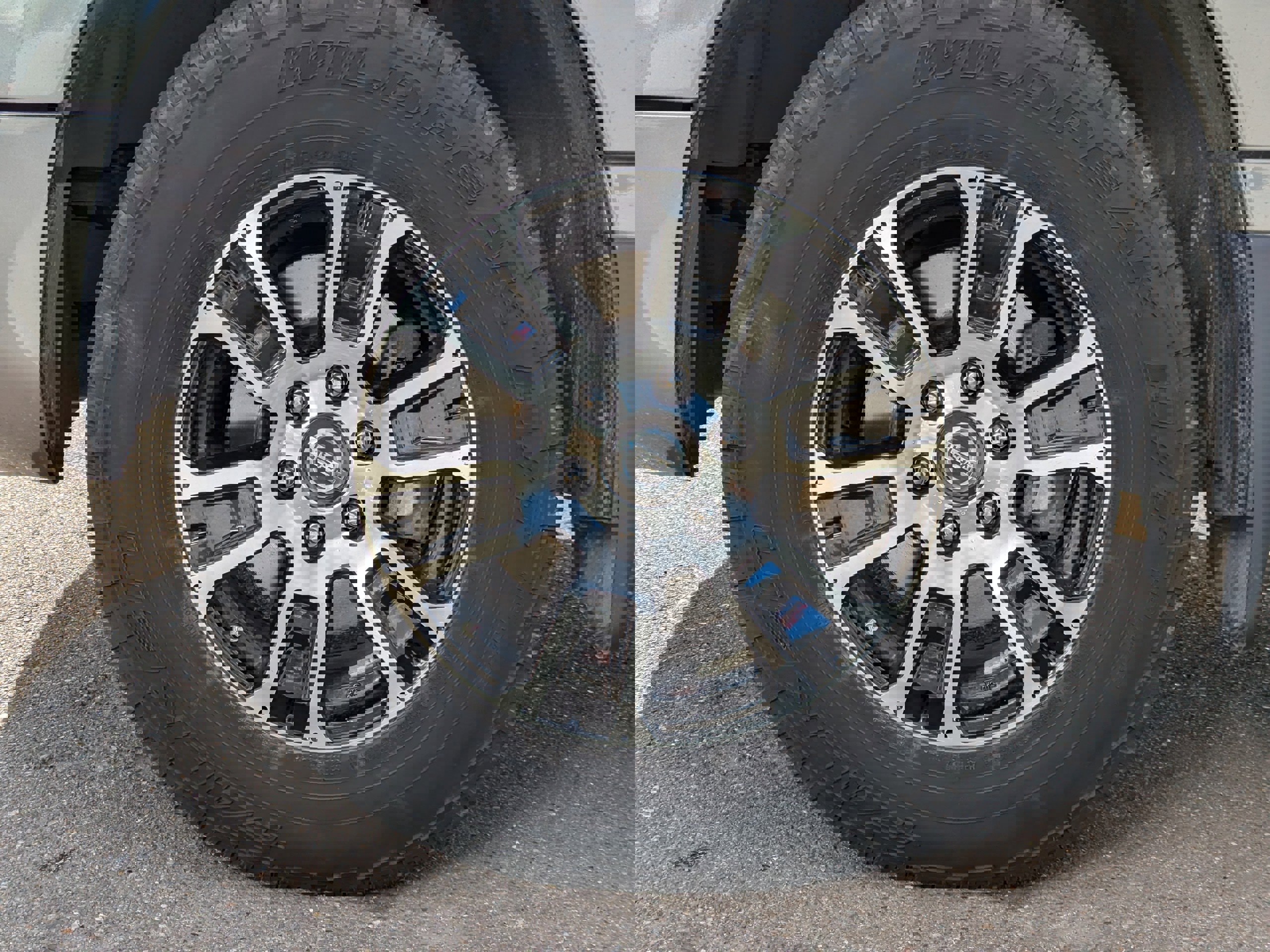 Used 2020 Nissan Titan SV w/ SV Convenience Package image 49