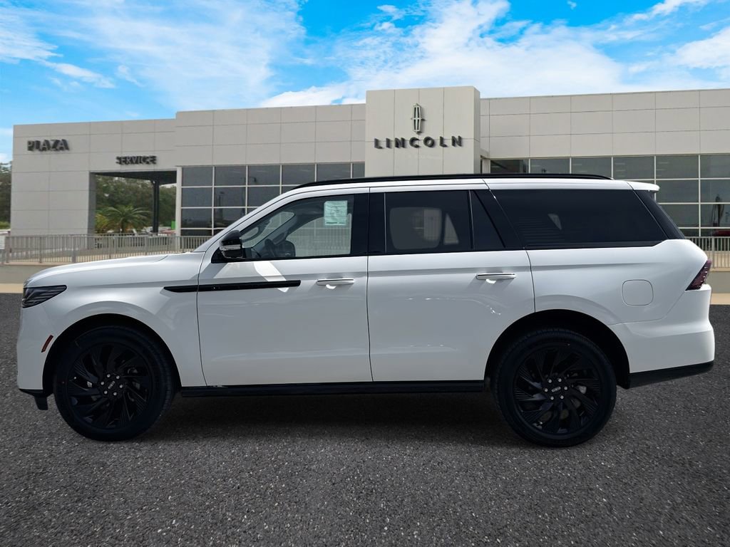 New 2026 Lincoln Navigator Reserve w/ Jet Appearance Package image 6