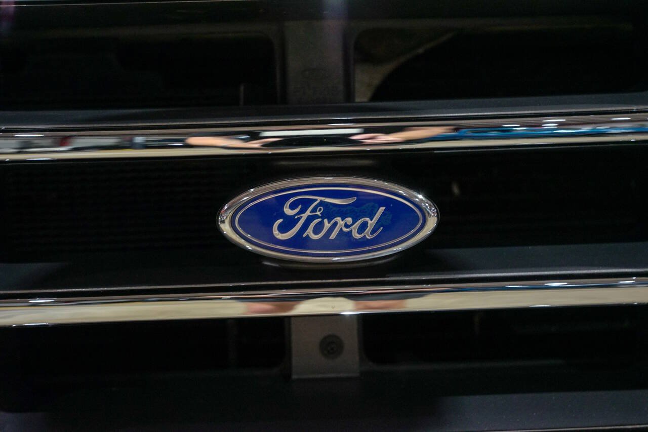 Used 1995 Ford F250 2WD Regular Cab image 21