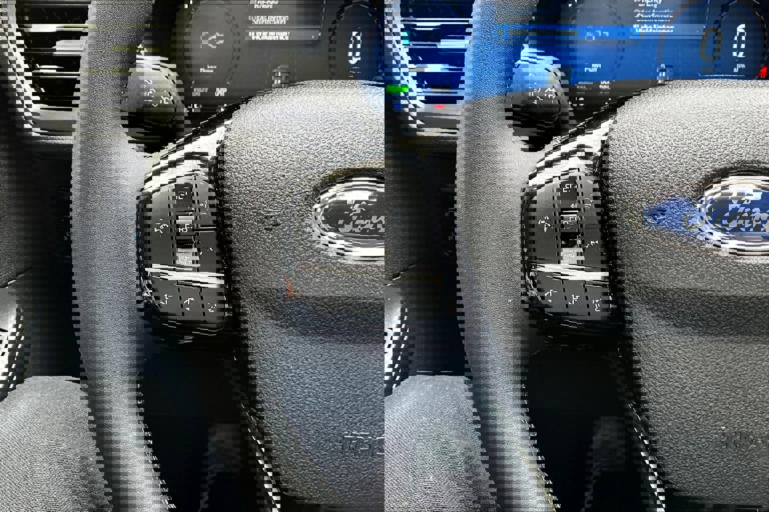 Used 2023 Ford Escape SE w/ PHEV Premium Package image 22