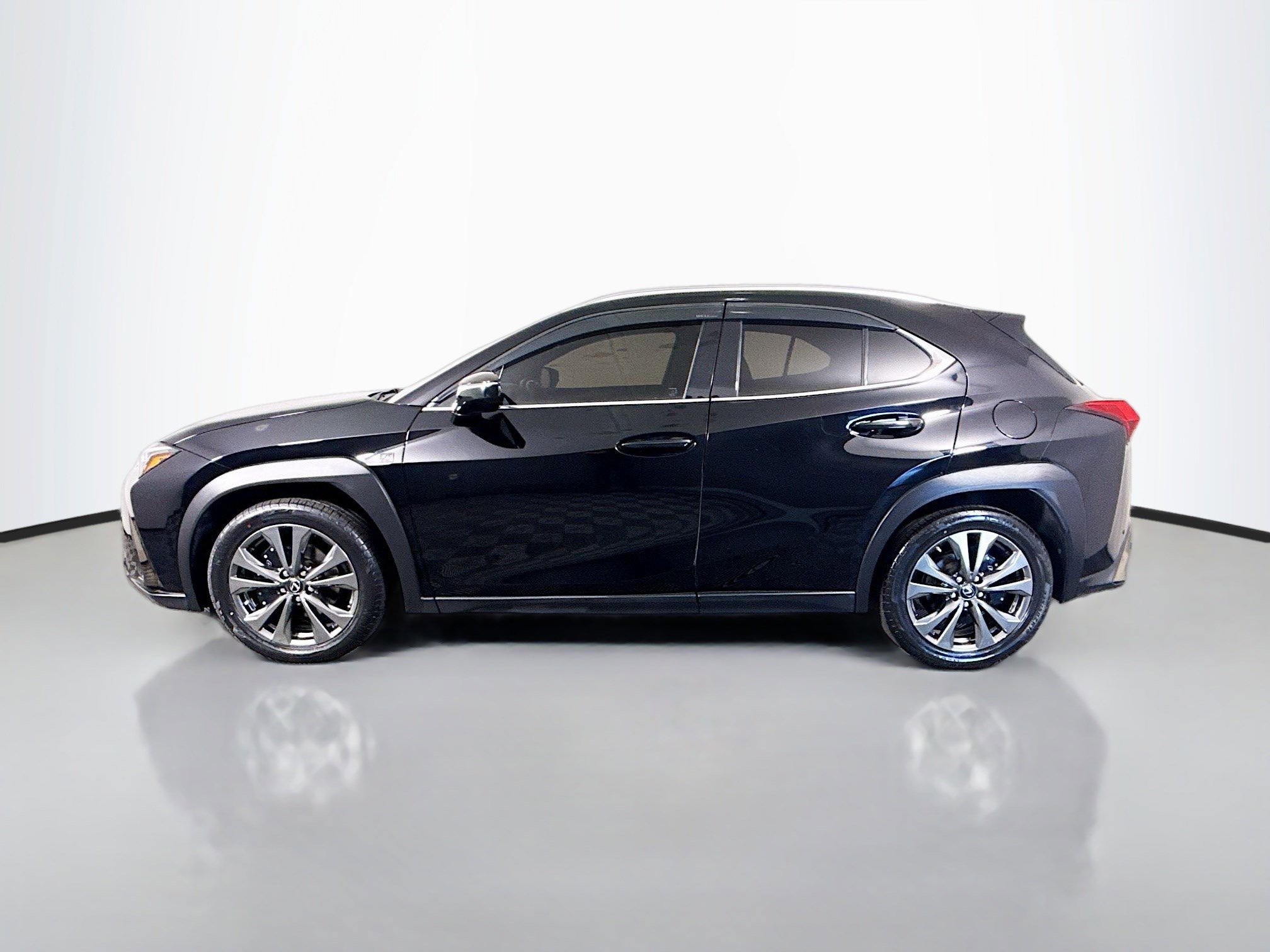 Used 2020 Lexus UX 250h F Sport w/ F Sport Premium Package image 6