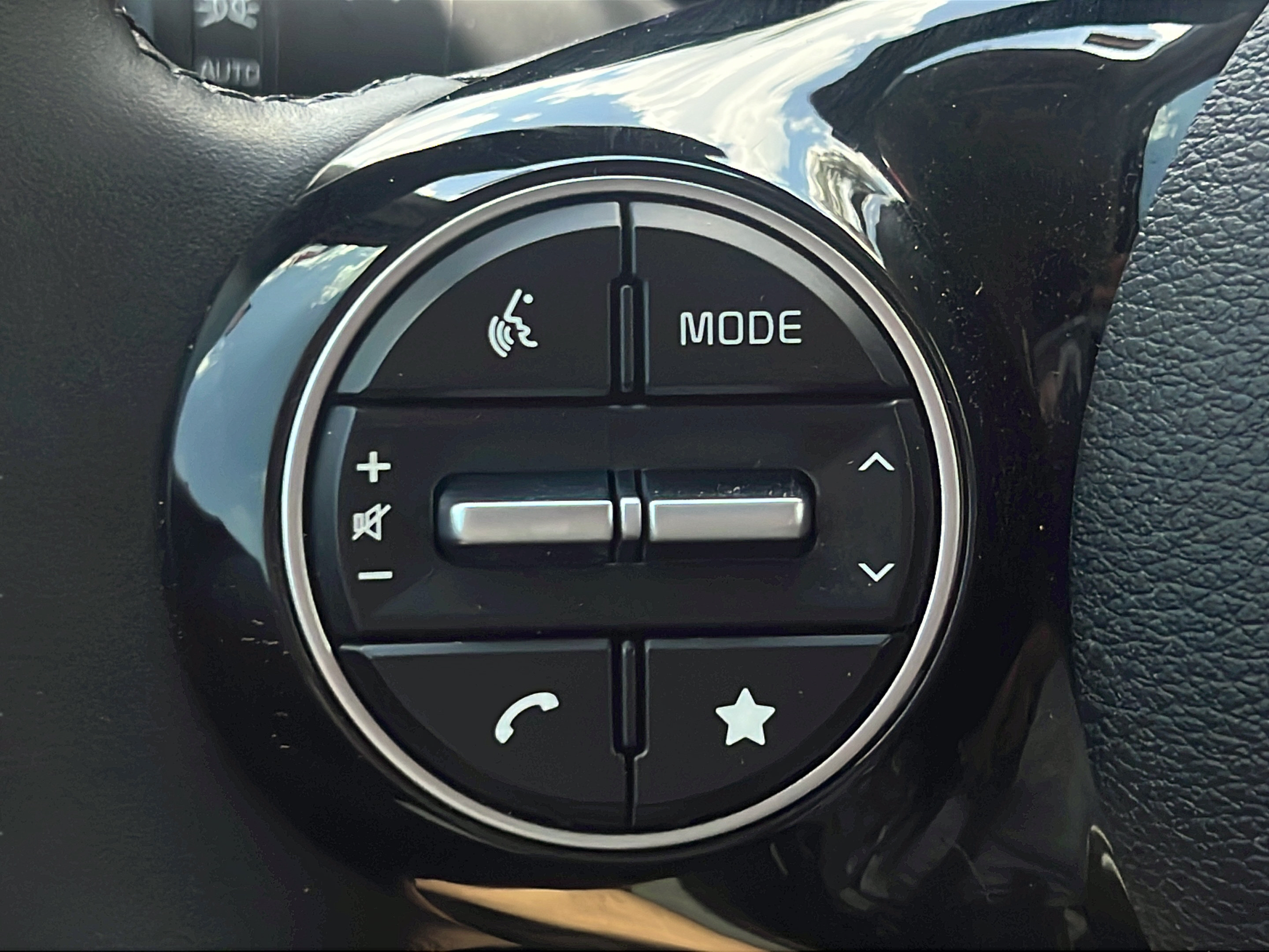 Certified 2025 Kia Soul EX FWD image 18