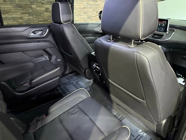 Used 2023 GMC Yukon SLT w/ SLT Luxury Package AWD/4WD image 32