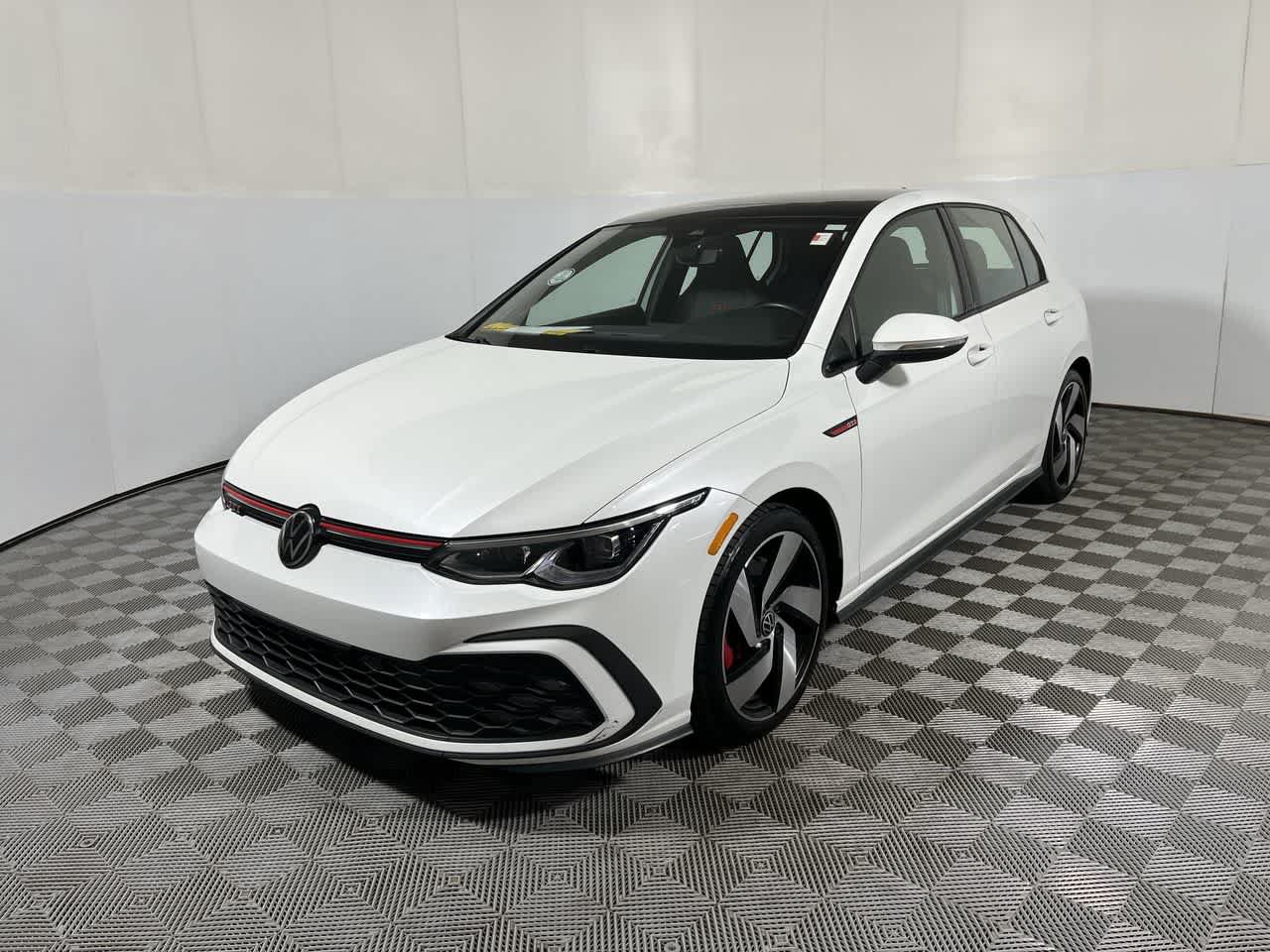 Used 2023 Volkswagen GTI SE FWD image 4