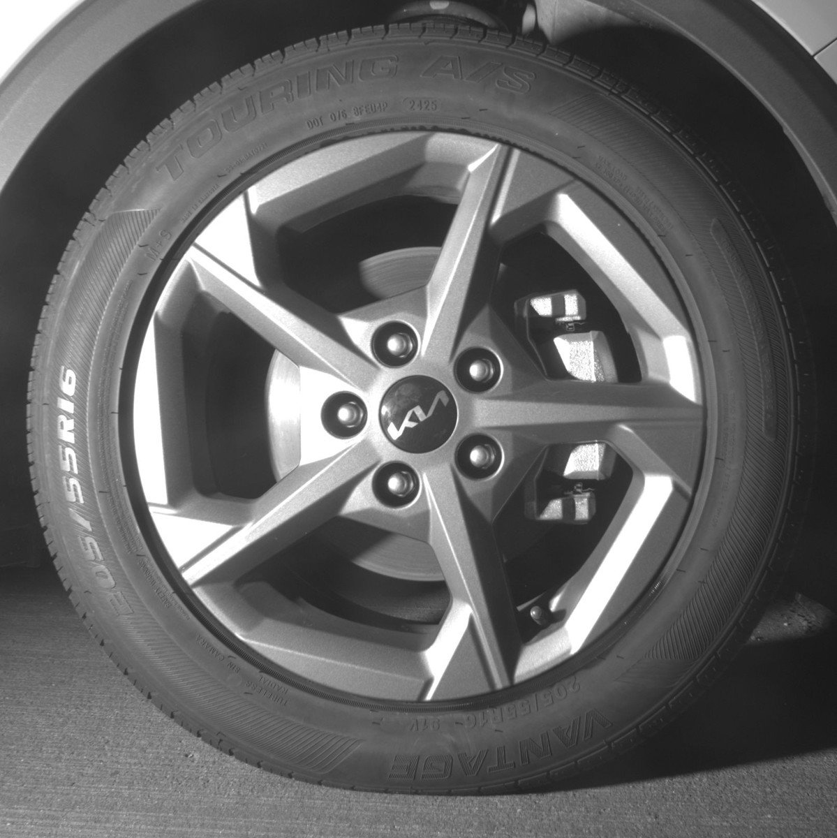 Used 2025 Kia K4 LXS image 13